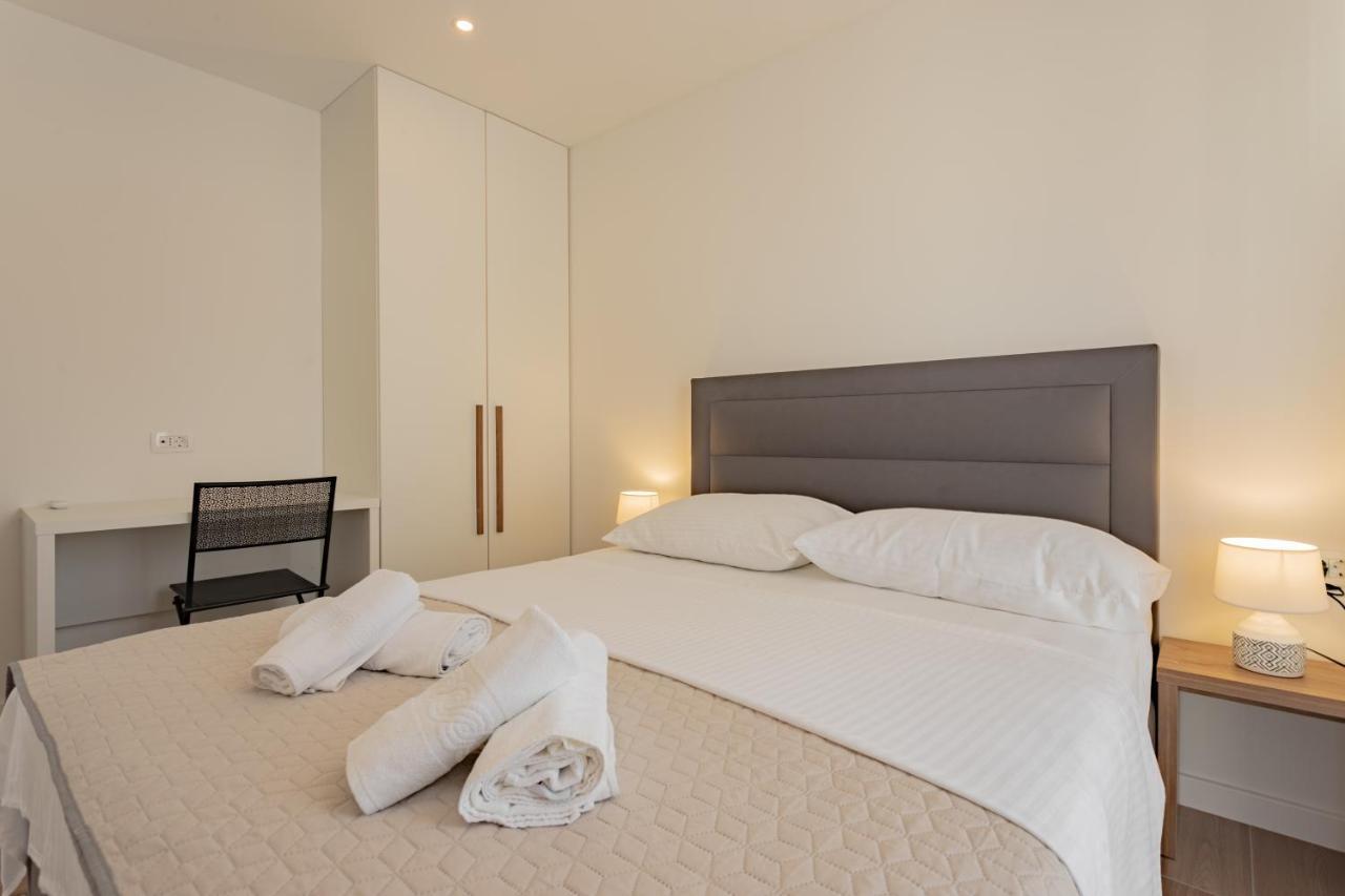 Apartmani Benzon Baška Voda المظهر الخارجي الصورة