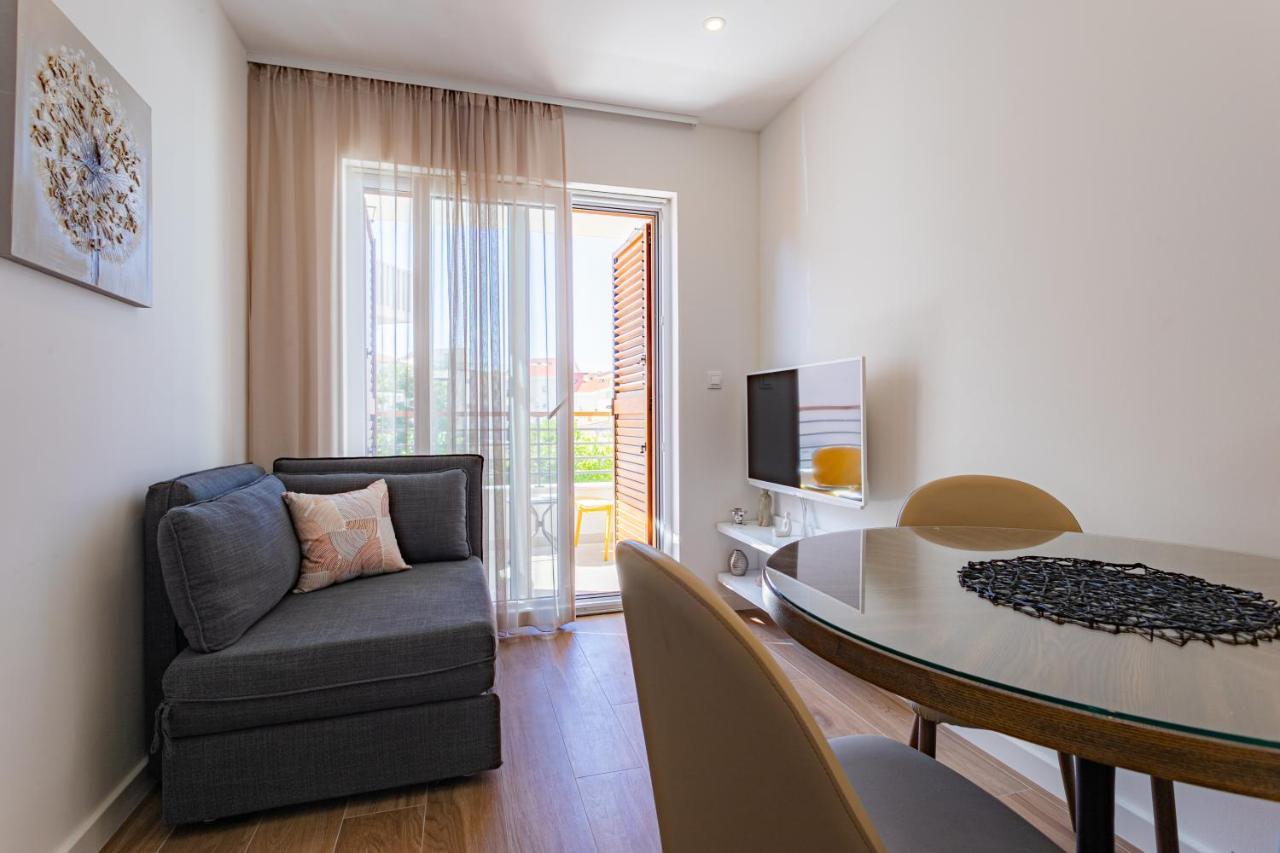 Apartmani Benzon Baška Voda المظهر الخارجي الصورة