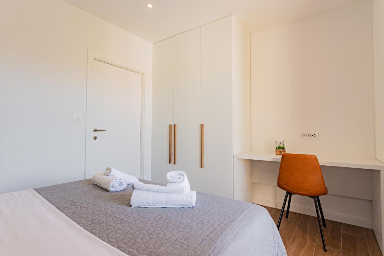 Apartmani Benzon Baška Voda المظهر الخارجي الصورة
