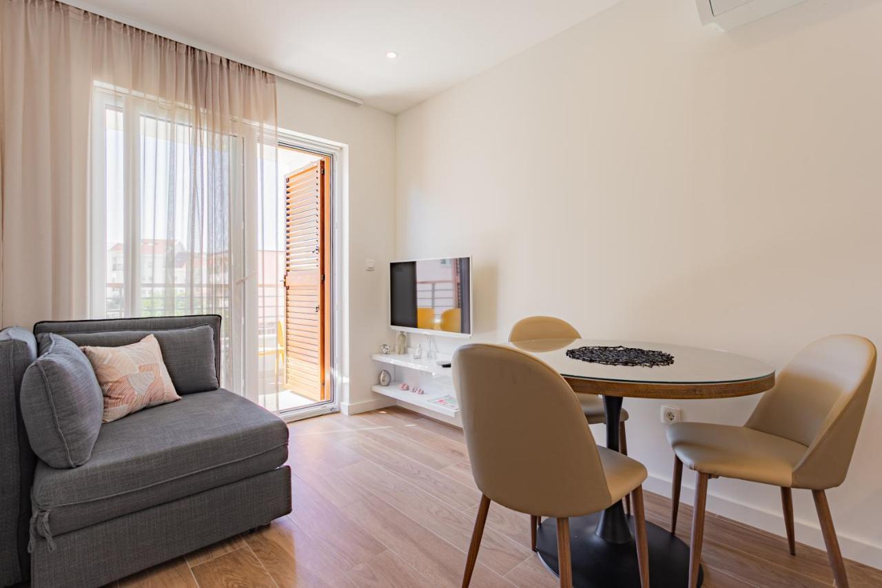 Apartmani Benzon Baška Voda المظهر الخارجي الصورة
