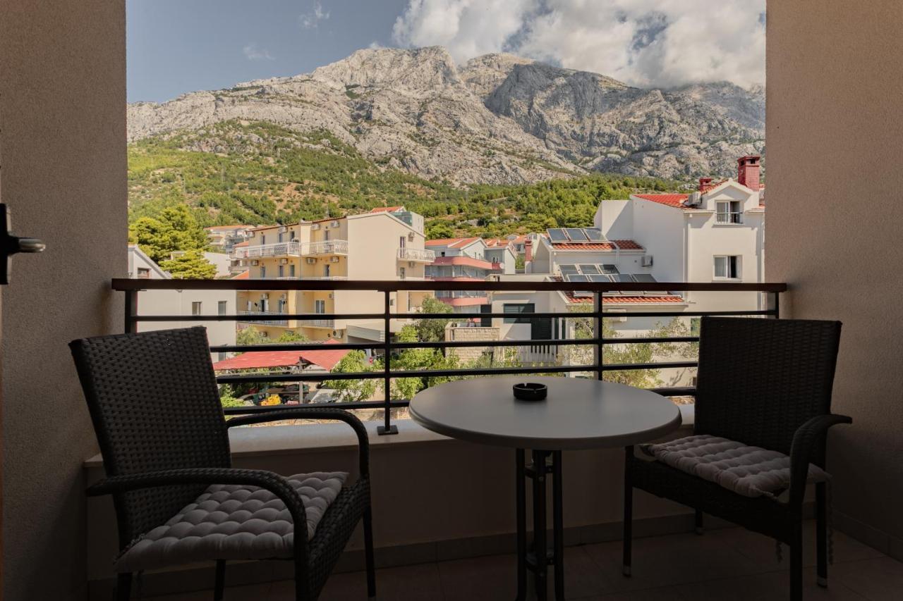 Apartmani Benzon Baška Voda المظهر الخارجي الصورة
