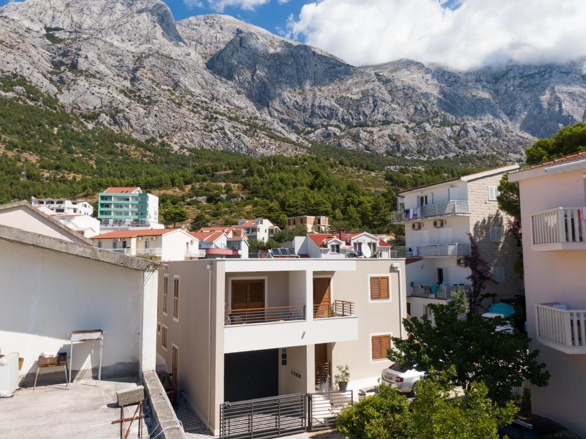 Apartmani Benzon Baška Voda المظهر الخارجي الصورة